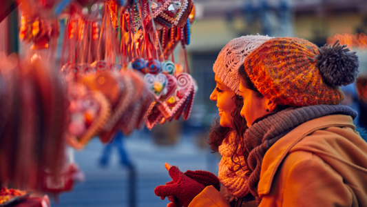 Discover the Magic of Italian Christmas Markets and Their Culinary Delights