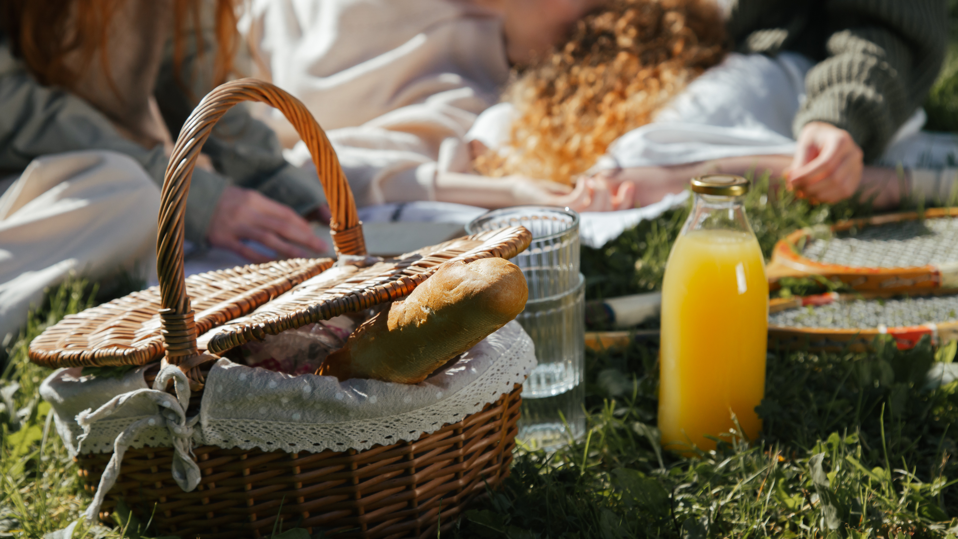 An Italian-Style Spring Picnic: Elegance, Simplicity, and Flavors to Remember