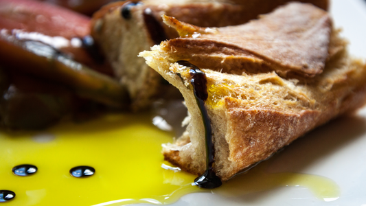 The enchanting world of Balsamic Vinegar from Modena: Italian tradition in every drop