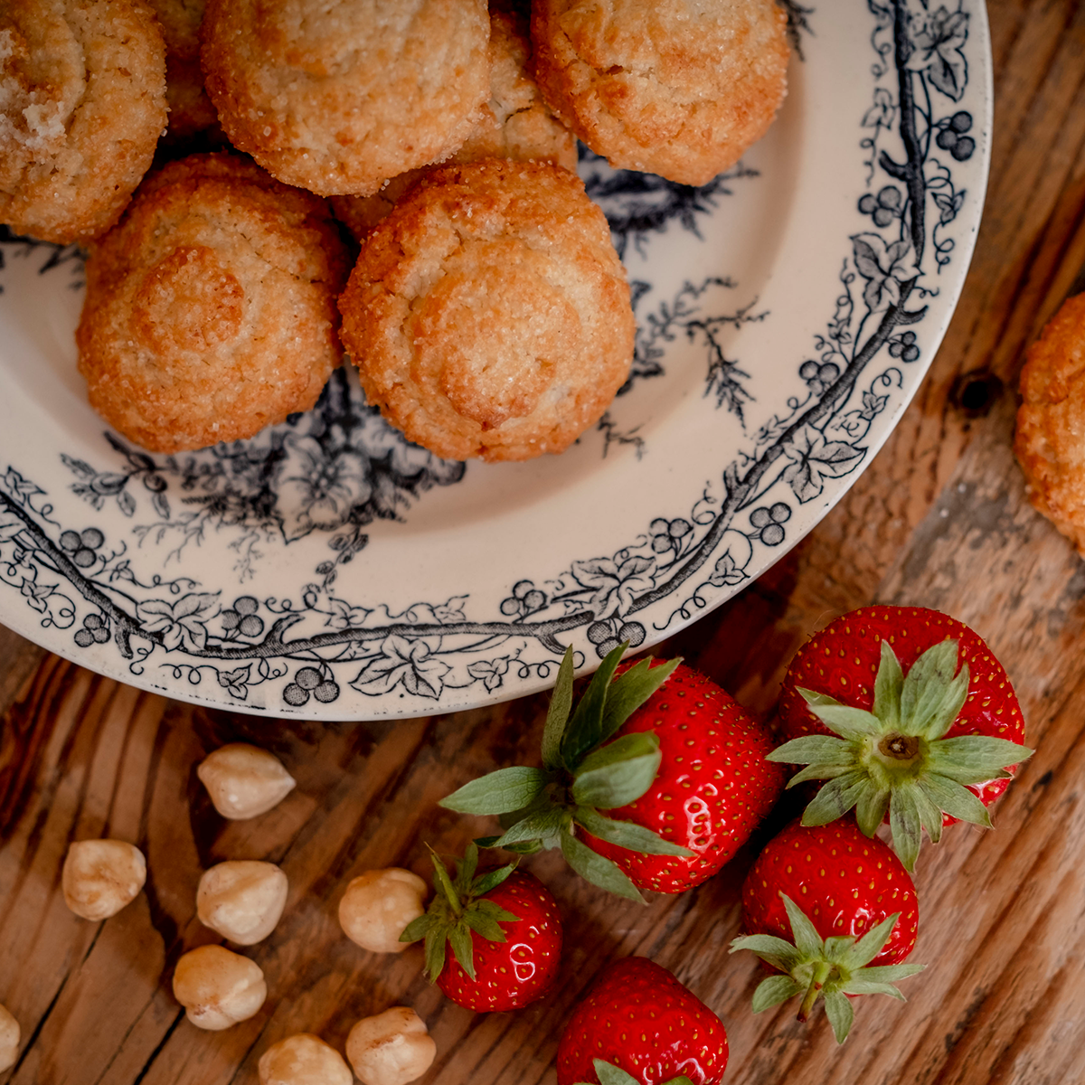 ARTISANAL AMARETTI - DOLCE AVEJA